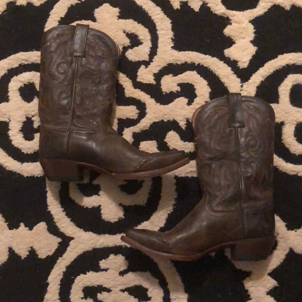 Woman’s Tony Lama Cowboy Boots